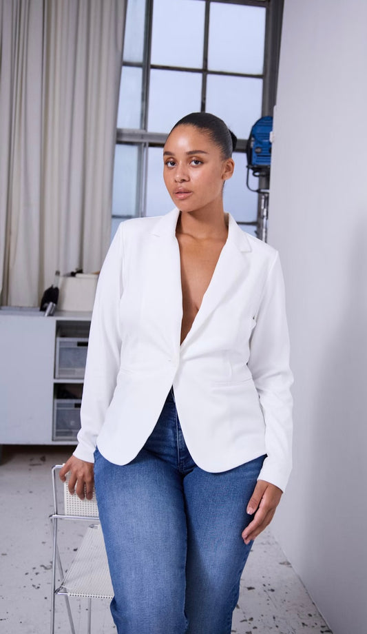 Kate Blazer | Cloud Dancer