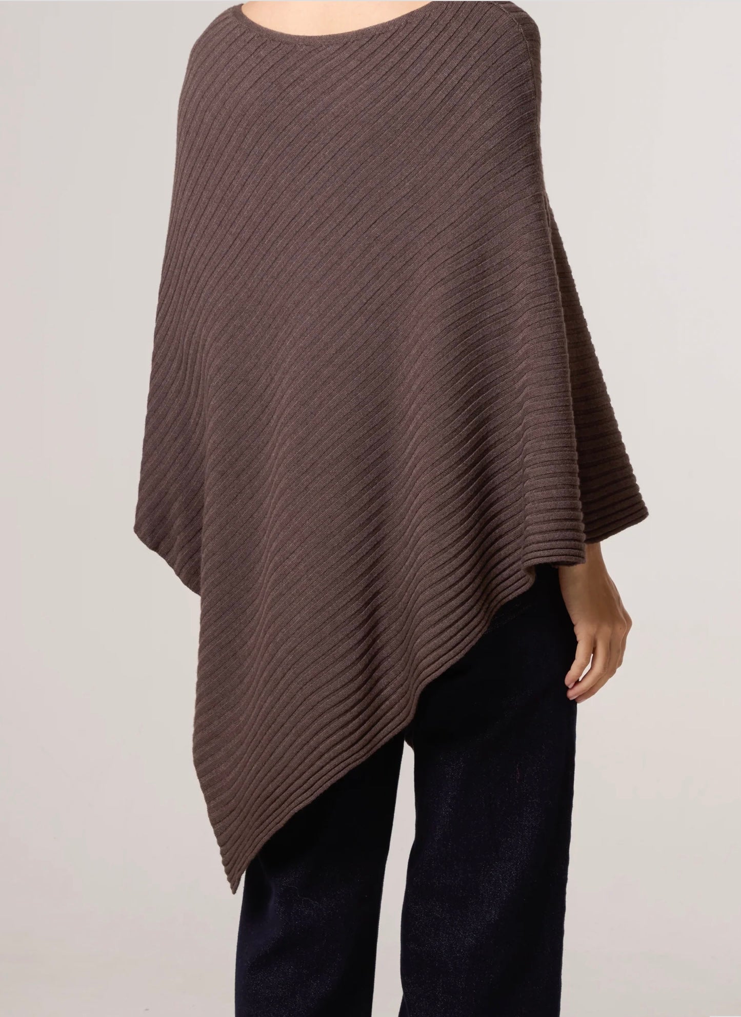 Ribbed Poncho | Chocolate