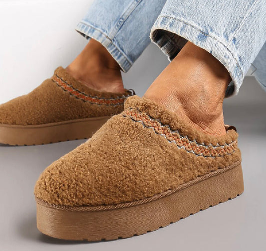 Teddy Slippers | Chestnut