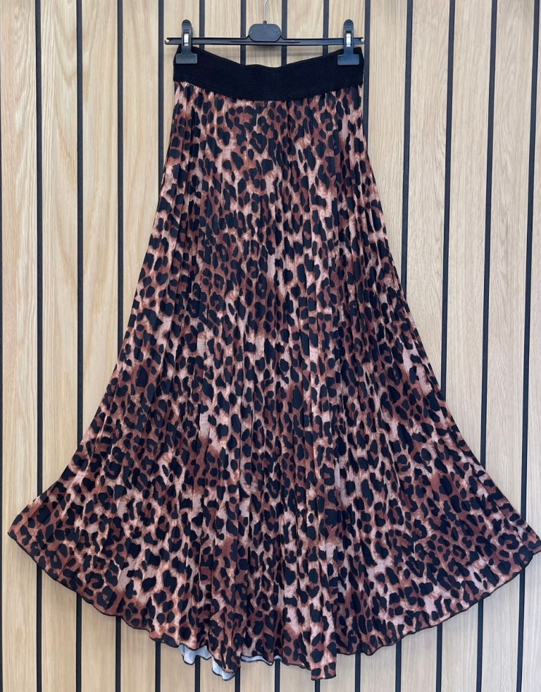 Libby Leopard Skirt