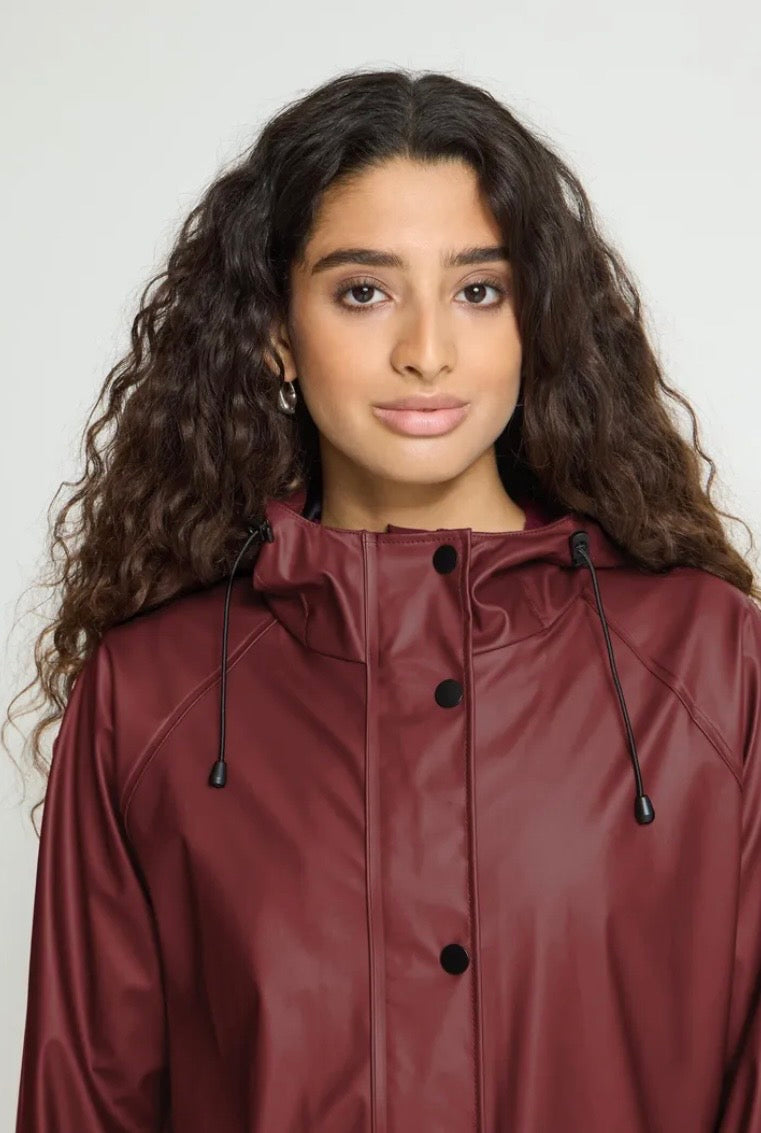 Raincoat | Burgandy